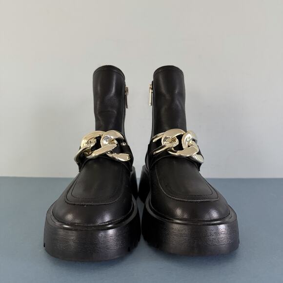 Steve Madden Cleo Black Leather Chunky Lug Sole Curb Chain Ankle Boots - Picture 3 of 10